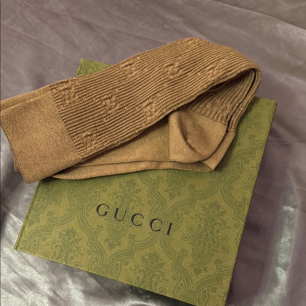 Gucci Beige Ribbed Socks